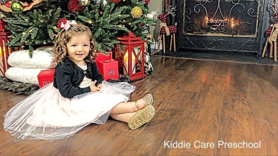 Christmas crafts at Kiddie Care Early Learning preschool Damascus MD